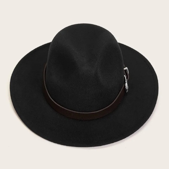 Black Fedora With Buckle Detail - Picture 3 of 6